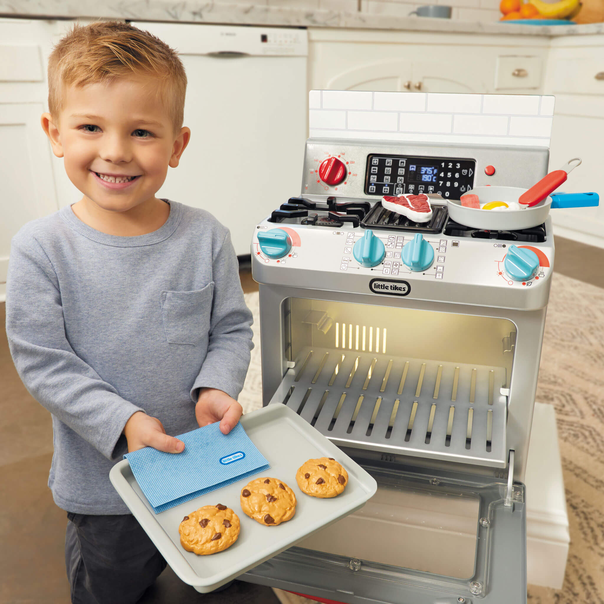 First Oven - Official Little Tikes Website