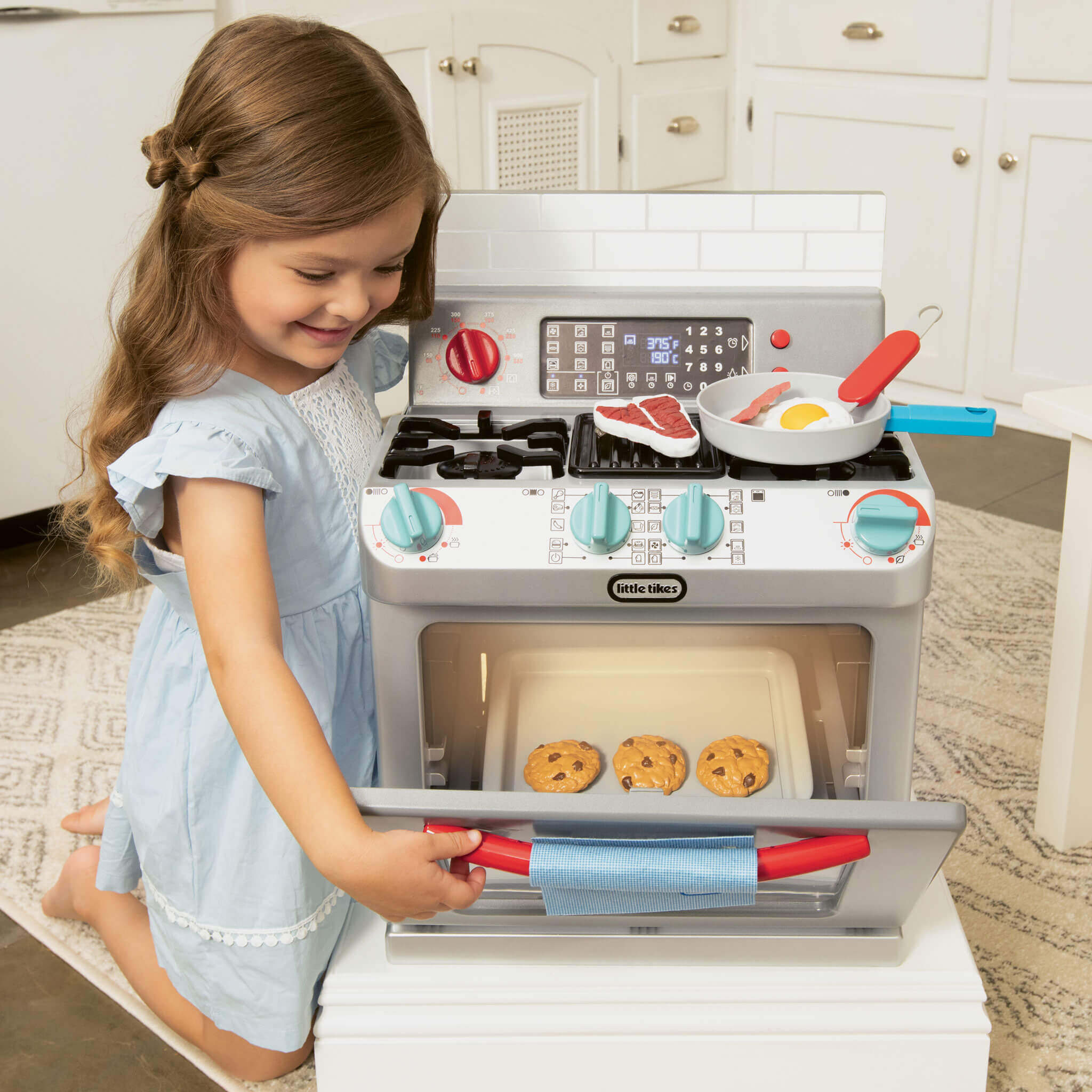First Oven - Official Little Tikes Website